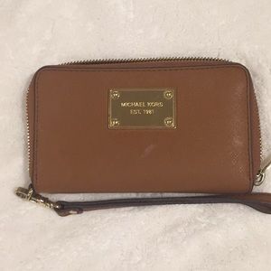 MK wristlet